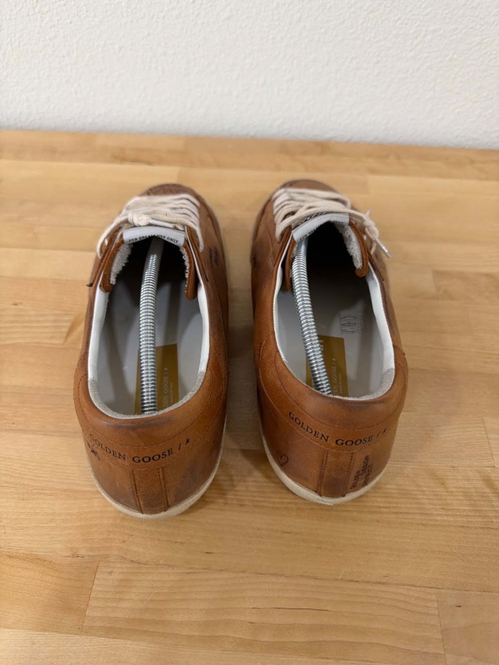 Golden Goose Men’s SuperStar Shoes. Size EU45 - Picture 4 of 5
